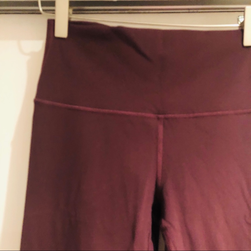 Plum Lululemon Wunder Unders Leggings